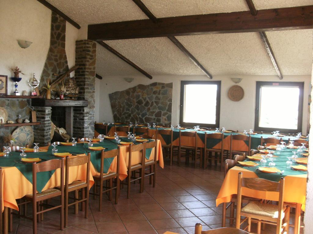 Agriturismo Finagliosu Пальмадула Экстерьер фото